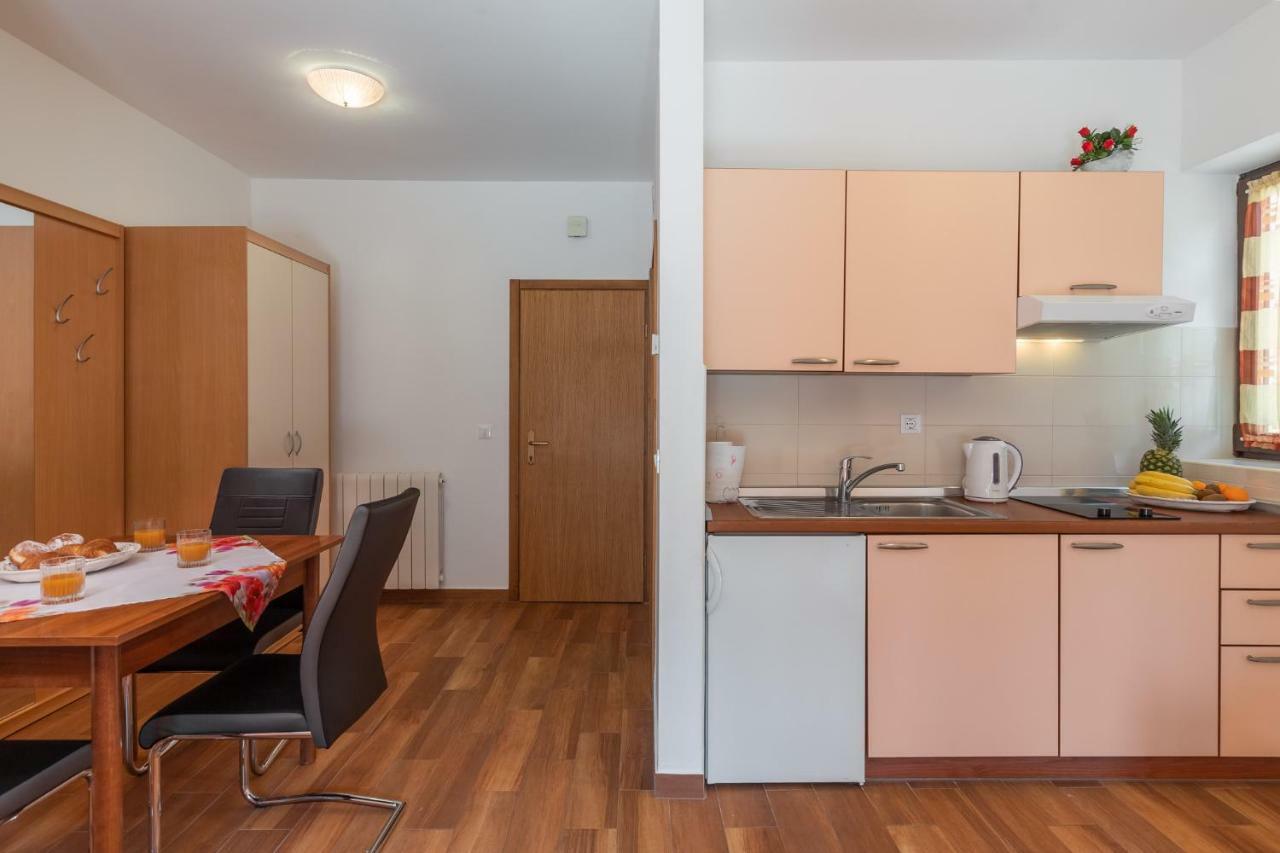 Apartments Prekalj Poreč Eksteriør bilde